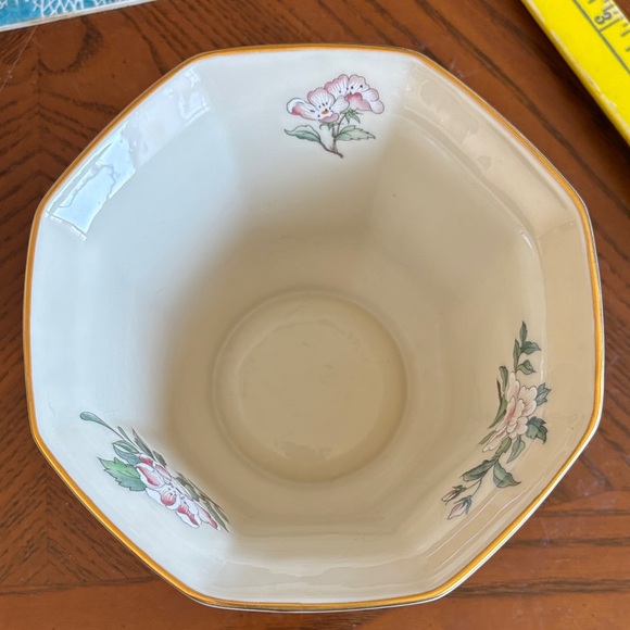 Lenox Cache Pot - Picture 2 of 4